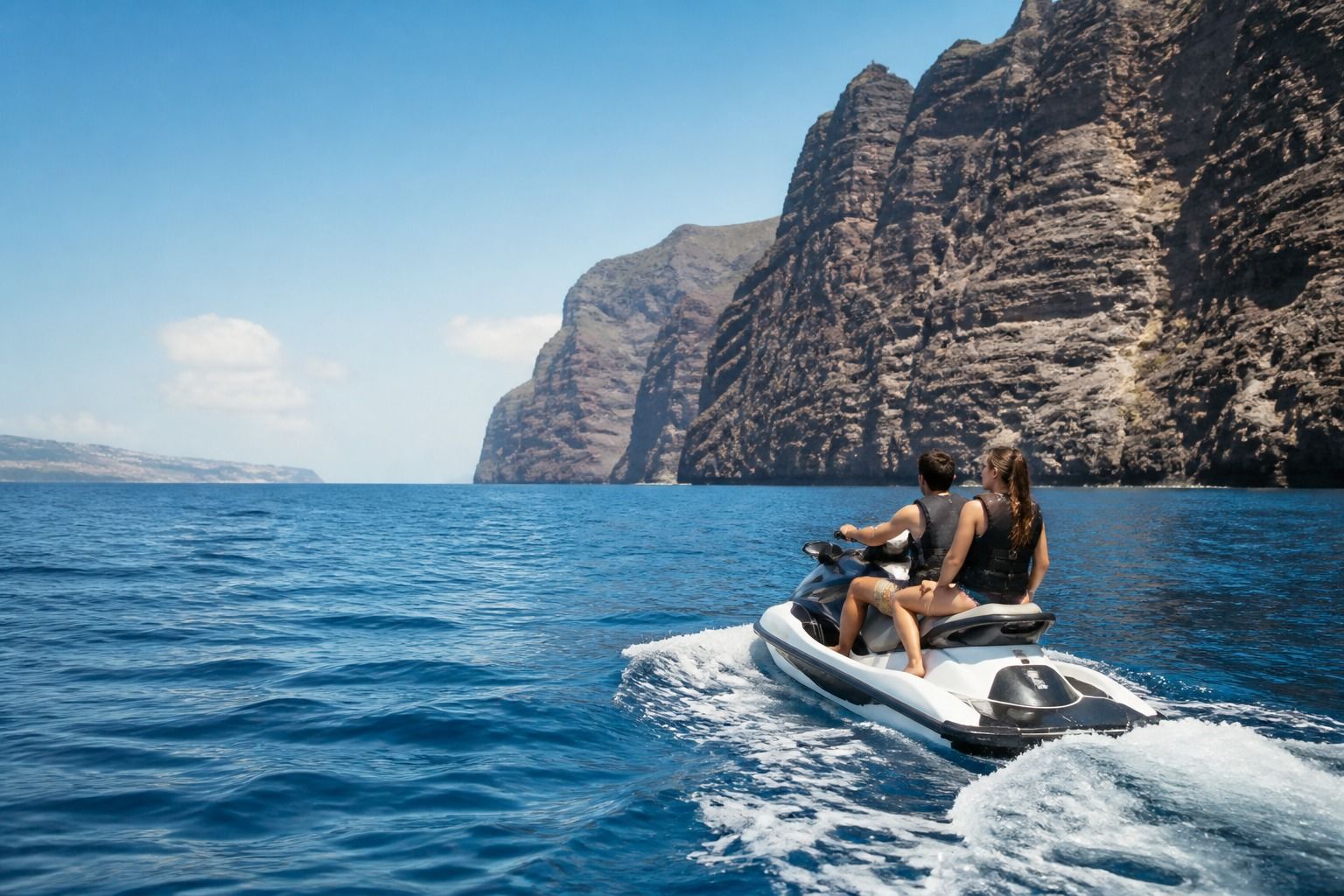 Los Gigantes Jet Ski Safari: When the Longer Route Is Worth It